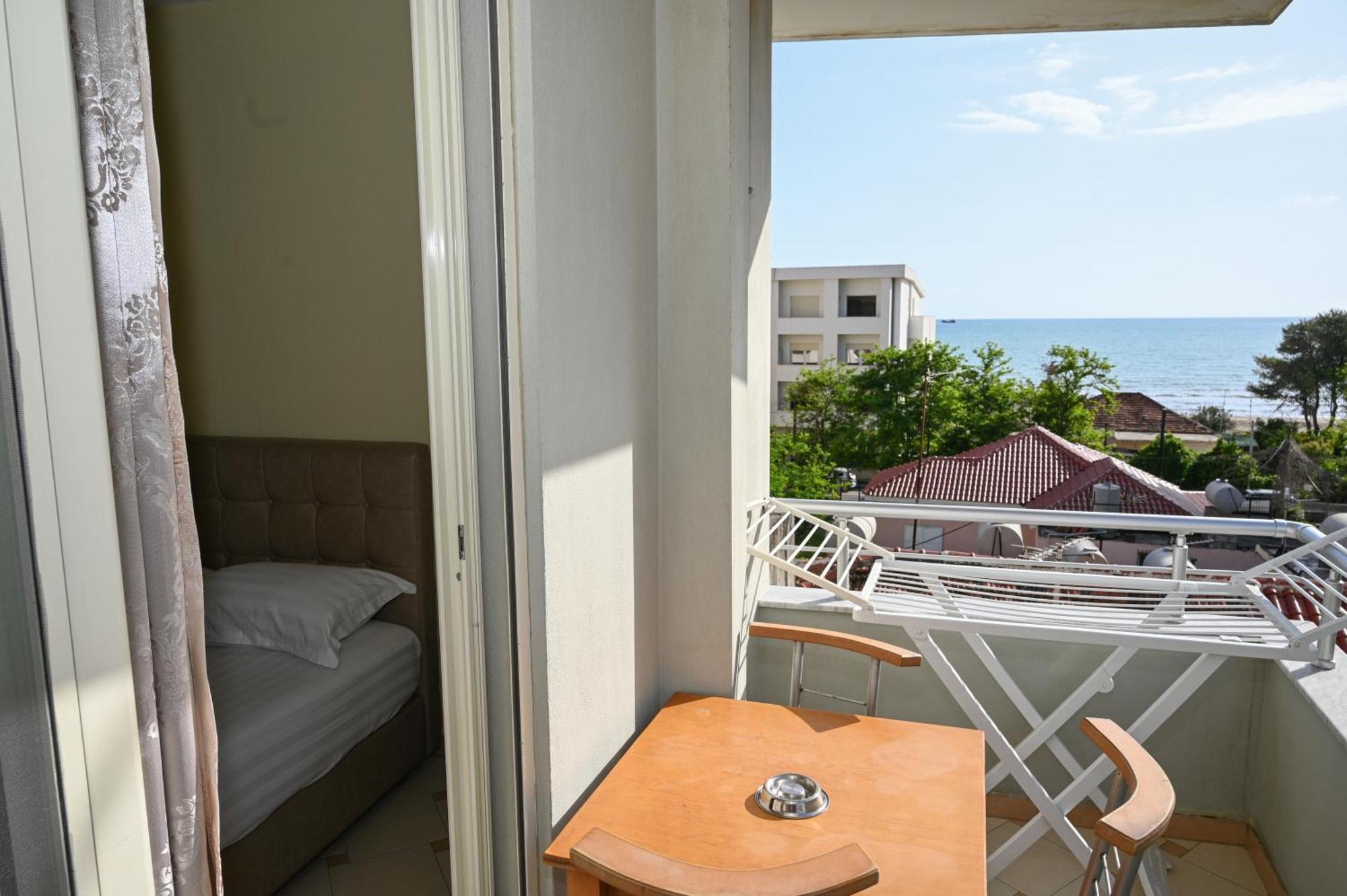 Hotel Vila Emes Durres Room photo